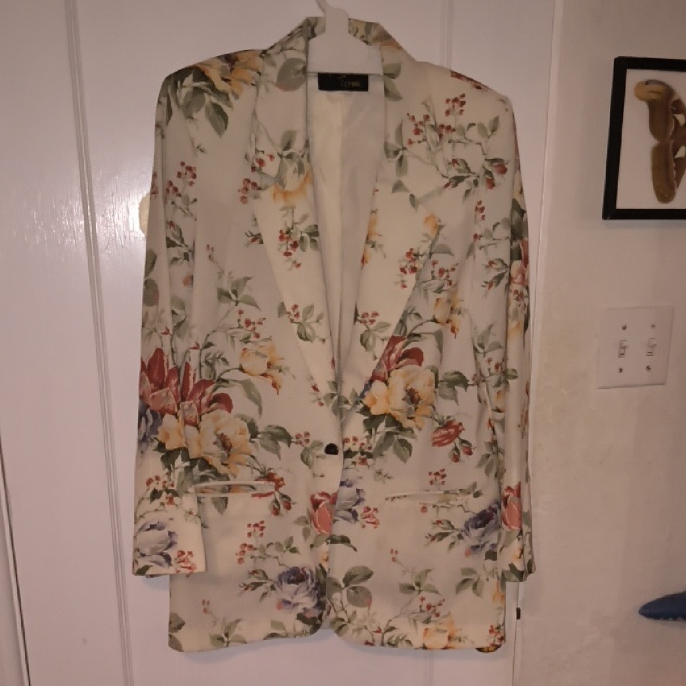 Toni Garment | Elegant Floral Blazer - Cream Multicolor